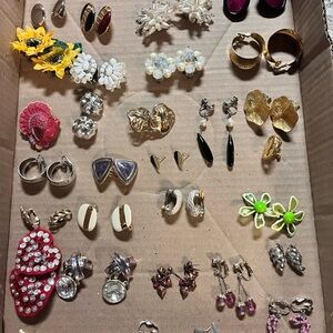 Vintage 32 Pairs of Women's Earrings Set